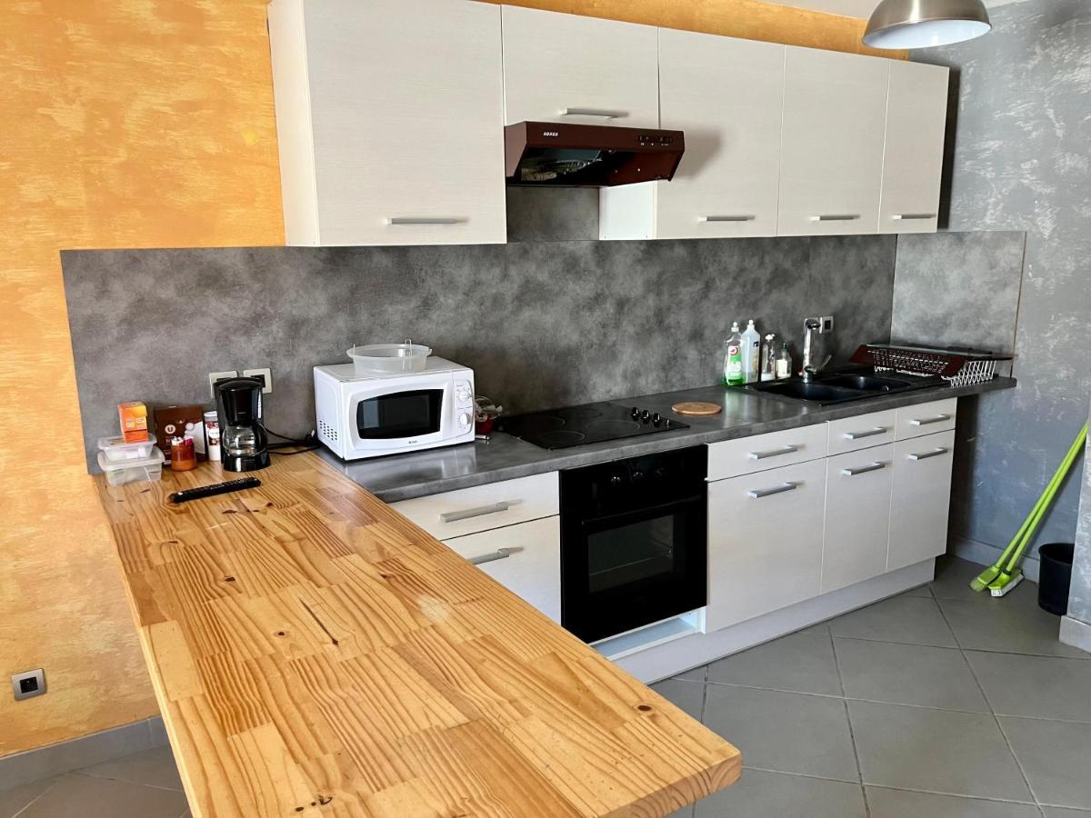 Appartement 2 Chambres - Lits King Size - Wifi - Baignoire Le Puy-en-Velay エクステリア 写真